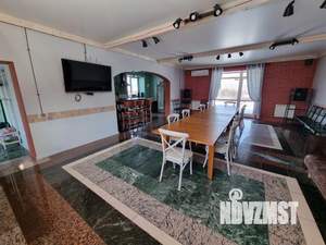 Дом 200м², 2-этажный, посуточно,