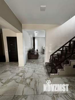 Дом 180м², 2-этажный, участок 15 сот.