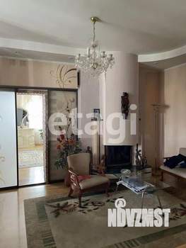 Дом 320м², 2-этажный, участок 6 сот.