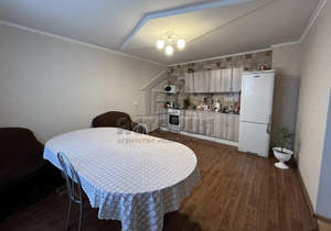 Дом 210м², 2-этажный, участок 12 сот.