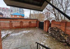 Дом 303м², 2-этажный, участок 11 сот.