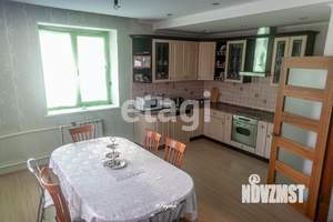 Дом 370м², 3-этажный, участок 10 сот.