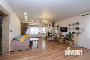 Дом 235м², 2-этажный, участок 12 сот.