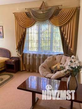 Дом 336м², 2-этажный, участок 8 сот.