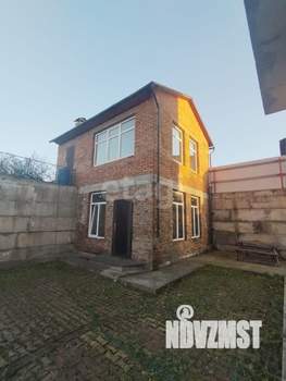 Дом 237м², 3-этажный, участок 15 сот.