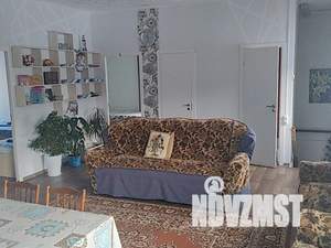 Коттедж 280м², 2-этажный, участок 10 сот.