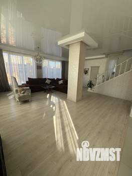 Коттедж 320м², 3-этажный, участок 6 сот.