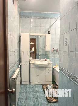 Дом 200м², 2-этажный, участок 8 сот.