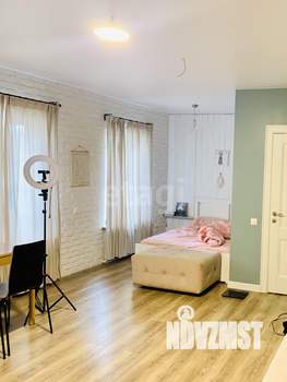 Дом 278м², 2-этажный, участок 5 сот.