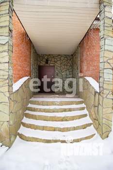 Дом 425м², 3-этажный, участок 8 сот.