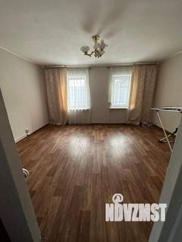 Дом 93м², 2-этажный, участок 8 сот.