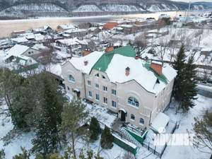 Дом 1200м², 4-этажный, участок 38 сот.