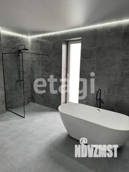 Дом 273м², 2-этажный, участок 10 сот.