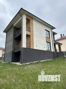 Коттедж 212м², 2-этажный, участок 14 сот.