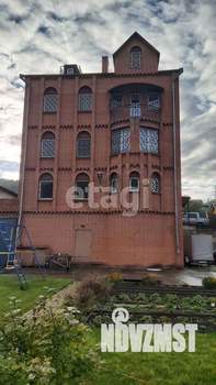 Дом 392м², 3-этажный, участок 16 сот.