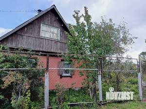 Дом 60м², 2-этажный, участок 6 сот.