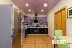 Дом 300м², 2-этажный, участок 4 сот.