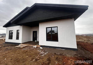 Дом 180м², 2-этажный, участок 12 сот.