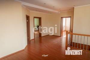 Дом 370м², 3-этажный, участок 10 сот.