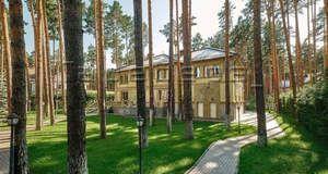 Дом 524м², 3-этажный, участок 22 сот.