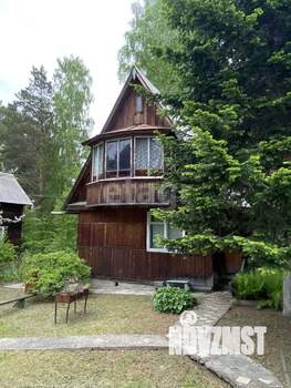 Дом 61м², 2-этажный, участок 6 сот.