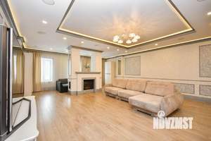 Таунхаус 340м², 3-этажный, участок 7 сот.