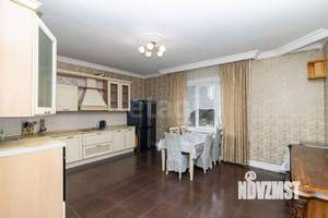 Дом 540м², 3-этажный, участок 710 сот.