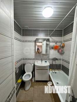 Дом 200м², 3-этажный, участок 6 сот.