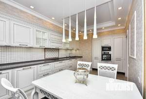 Таунхаус 340м², 3-этажный, участок 7 сот.