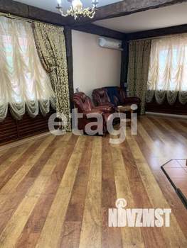 Дом 350м², 3-этажный, участок 15 сот.