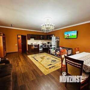 Дом 200м², 2-этажный, участок 10 сот.