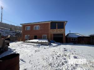 Дом 200м², 3-этажный, участок 10 сот.