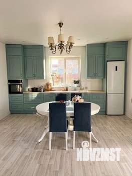 Дом 180м², 3-этажный, участок 10 сот.