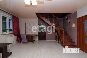 Дом 220м², 2-этажный, участок 5 сот.