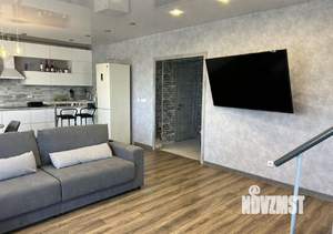 Дом 220м², 2-этажный, участок 8 сот.