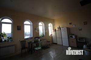 Дом 220м², 2-этажный, участок 12 сот.