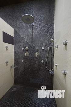 Коттедж 680м², 2-этажный, участок 15 сот.