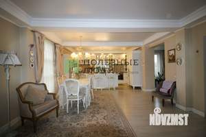 Коттедж 390м², 3-этажный, участок 11 сот.