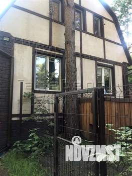 Дом 100м², 2-этажный, участок 5 сот.