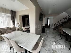 Дом 180м², 2-этажный, участок 15 сот.