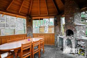 Коттедж 302м², 3-этажный, участок 17 сот.