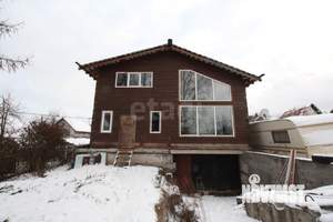 Дом 271м², 3-этажный, участок 10 сот.