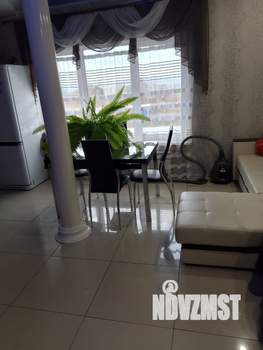 Коттедж 198м², 3-этажный, участок 7 сот.