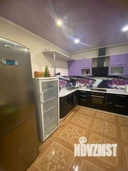 Дом 200м², 2-этажный, участок 5 сот.