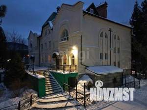 Дом 1200м², 4-этажный, участок 38 сот.