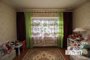 Дом 500м², 3-этажный, участок 10 сот.