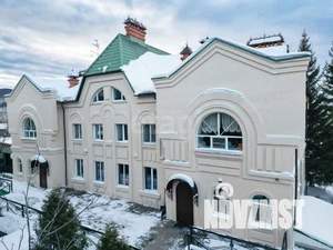 Дом 1200м², 4-этажный, участок 38 сот.