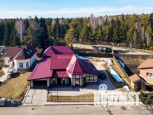 Коттедж 408м², 2-этажный, участок 15 сот.