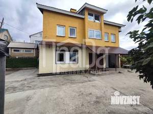 Коттедж 213м², 3-этажный, участок 8 сот.