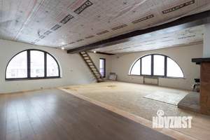 Коттедж 320м², 3-этажный, участок 4 сот.